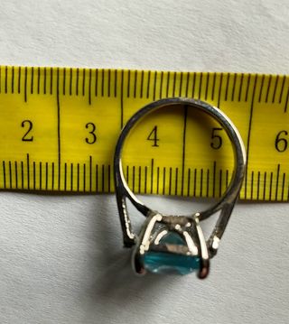 Anello donna con pietra azzurra