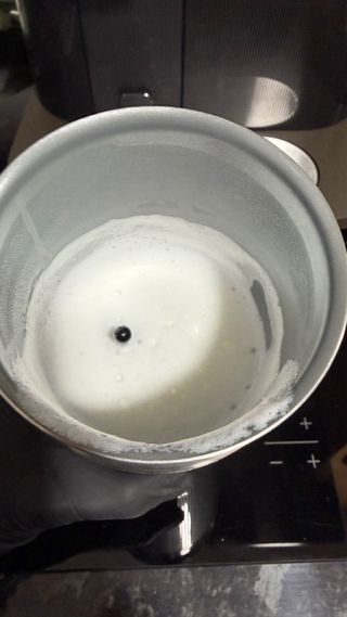 Cafetera KRUPS Nespresso Expert & Milk. Mod XN601