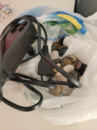 Acuario Negro y Transparente