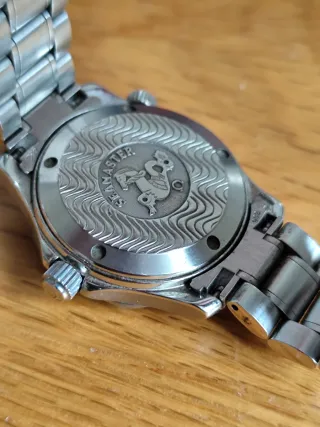 Omega Seamaster 300. Automático. Caja y papeles.