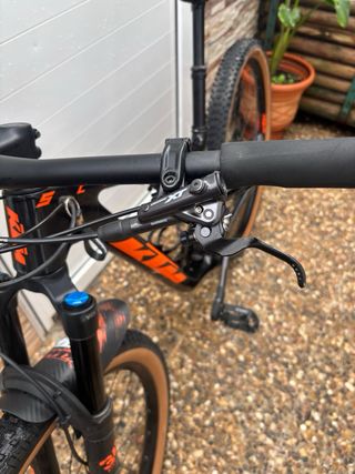 Bicicleta KTM Scarp MT Master