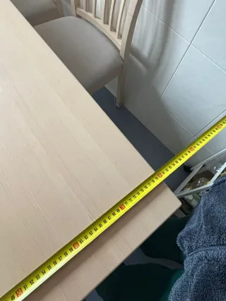 Mesa extensible cocina y 4 sillas madera