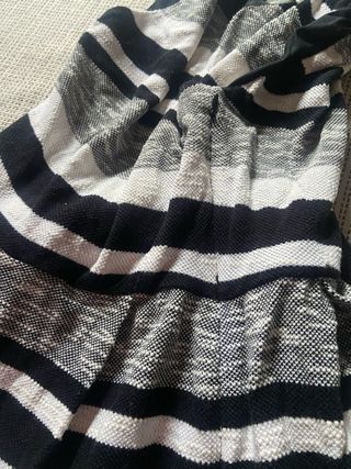 Vestido Stradivarius Rayas Blanco y Negro