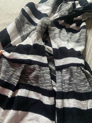 Vestido Stradivarius Rayas Blanco y Negro