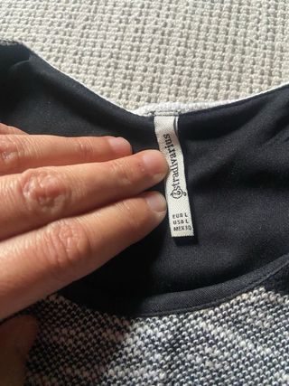 Vestido Stradivarius Rayas Blanco y Negro