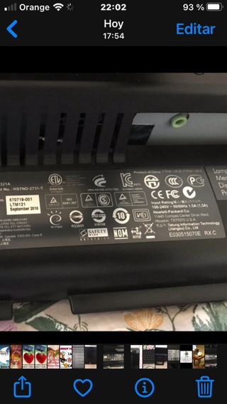 Monitor Compaq CQ1859s Negro y teclado.