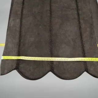 Falda de piel marrón