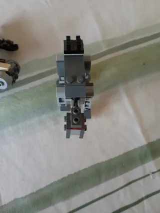 Nave y Robot Lego