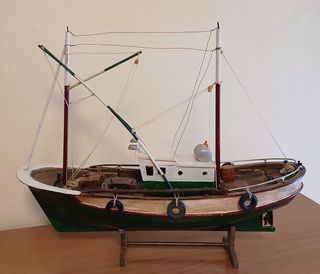 Barco merlucero artesanal