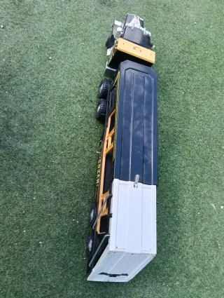 Camión porta coches Gozan