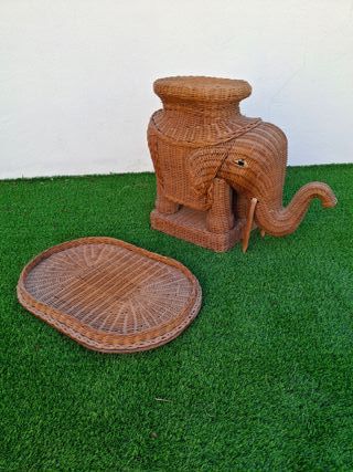 Mesa auxiliar elefante mimbre