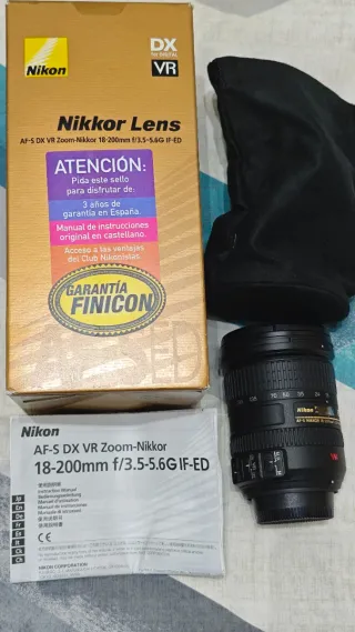 Objetivo Nikon AF-S DX VR 18-200mm f/3.5-5.6G IF-E