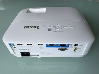 Proyector BenQ MH560 ANSI DLP FulIHD 3800 Lúmenes