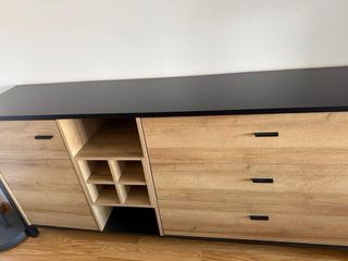 mueble Aparador y vitrina madera estilo industrial