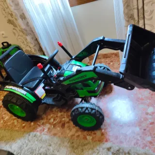 Tractor infantil con pala