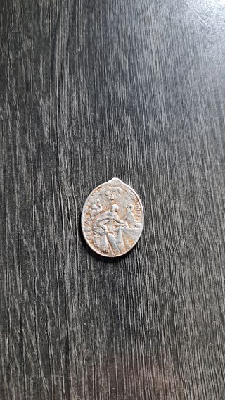 Antigua medalla plata Virgen del Parto