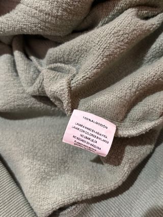 Sudadera verde con estampado, L