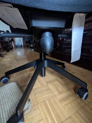 Silla de oficina MARKUS gris oscuro