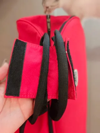Bolsa deportiva roja patinaje