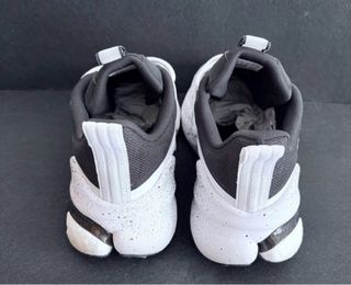 Adidas AlphaBoost V2