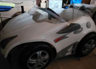 Coche eléctrico infantil blanco