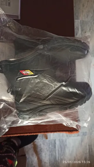 Botas de agua unisex forradas talla 40. Nuevas.