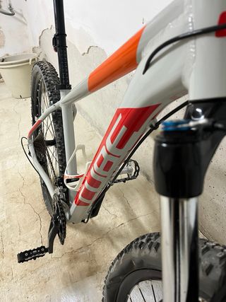 MTB CUBE 29 Bicicleta Montaña. Como Nueva