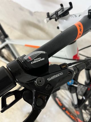 MTB CUBE 29 Bicicleta Montaña. Como Nueva