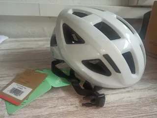 Casco lazer tonic talla M.