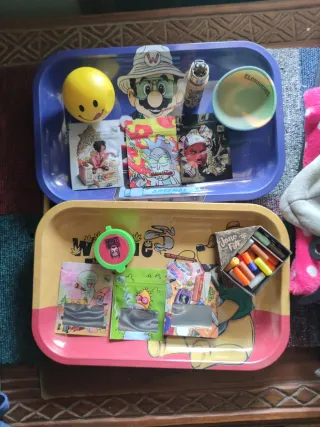 Bandejas metálicas decoradas