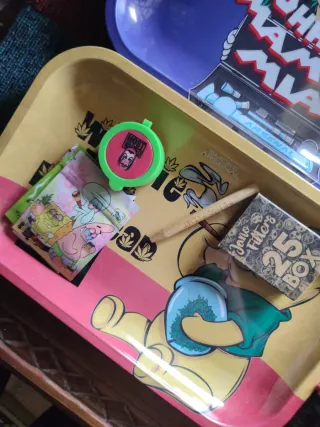 Bandejas metálicas decoradas