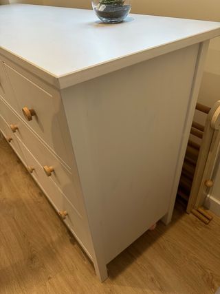 Cómoda IKEA HEMNES 8 cajones