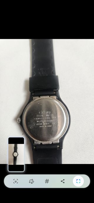 Reloj Casio Quartz Blanco y Negro vintage