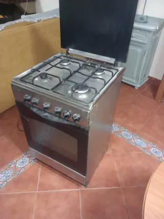 Cocina Gas Horno Eléctrico