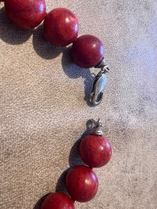 Collar y pulsera de cuentas grandes estilo coral