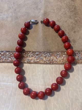 Collar y pulsera de cuentas grandes estilo coral