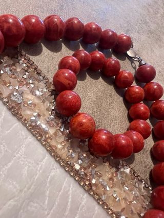 Collar y pulsera de cuentas grandes estilo coral