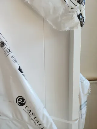 Puertas macizas blancas