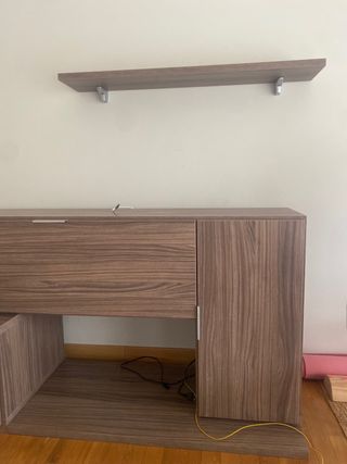 URGE VENDER. Mueble TV Kibuc madera y metal. Regal