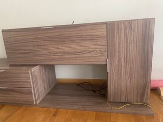 URGE VENDER. Mueble TV Kibuc madera y metal. Regal