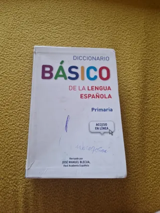 Diccionario Básico de la lengua española. Prima...