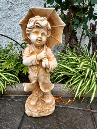 Figuras para decorar tu jardín El d la sombrilla m