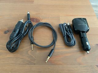 Cargador Coche y Cable Auxiliar Anker