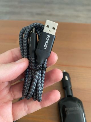 Cargador Coche y Cable Auxiliar Anker