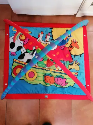 Manta de jocs . Manta de juegos infantil