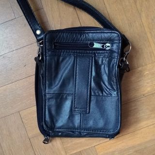 Bolso piel negro hombre
