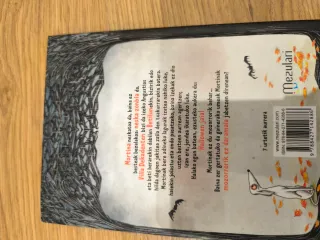 4 Libros euskera, mortina y joni b. Jones