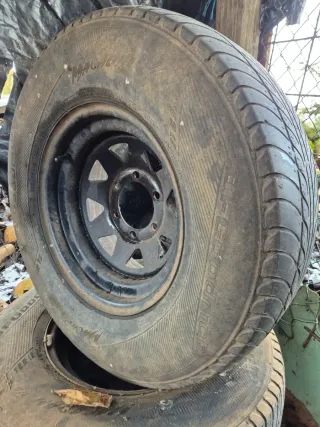 Llantas 235/75R15 105H Nissan Terrano