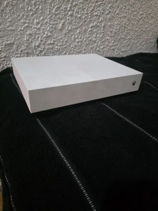 Xbox One S Blanca