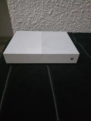 Xbox One S Blanca